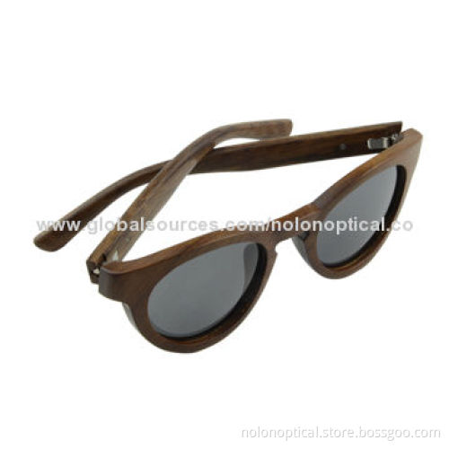 Wholesale Sandalwood Sunglasses with polarized UV400 production lens, OEM/ODM available